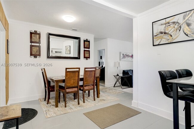 1283 NW 45th St