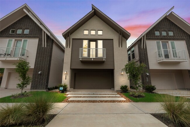 Photo - 1042 Homer St