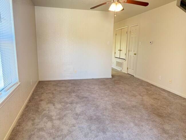 5202 Daybreak Cir Unit A