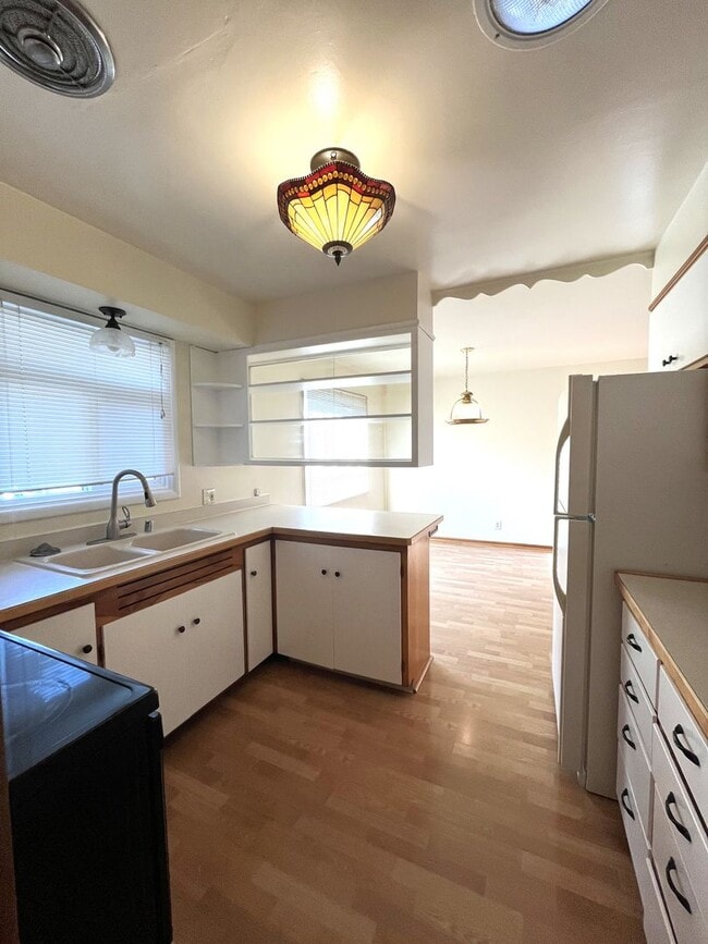 Photo - Unique Home in Columbia Neighborhood - 4+ Bedroom 3 Bath - Walnut St