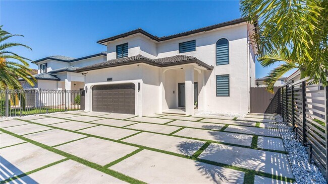 Photo - 15817 SW 138th Terrace