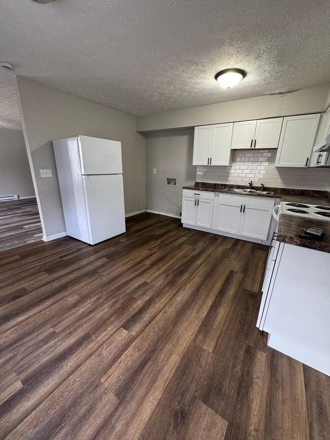 Photo - 3305 Roosevelt Blvd Unit B