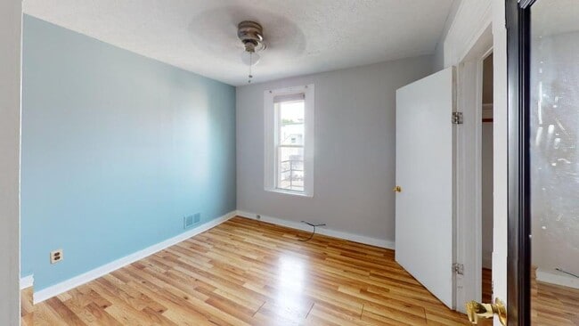 Photo - 11 Linwood Pl