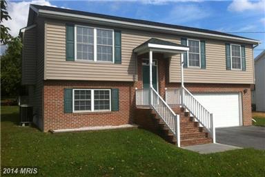 Building Photo - 402 Bumble Bee Ln