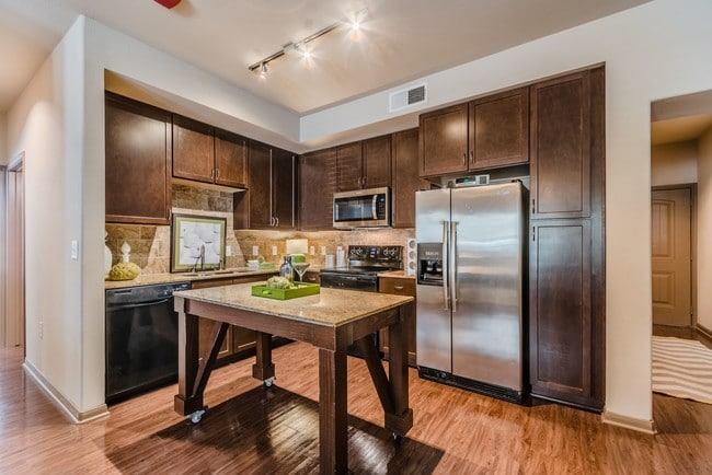 Lakewood Flats Apartments