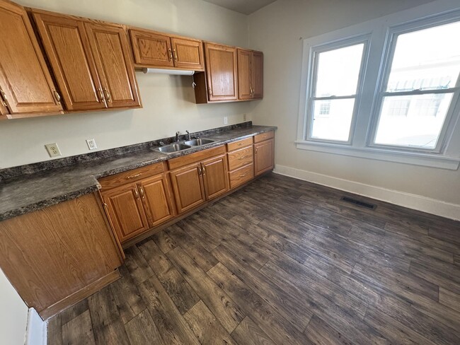 Photo - 17 Crawford-