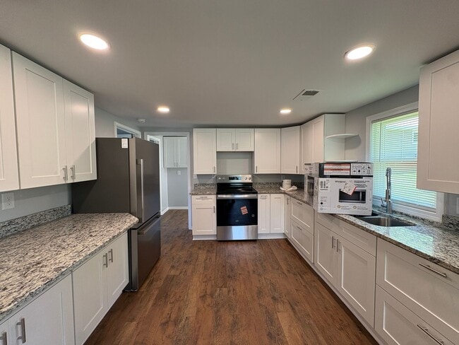 Photo - 206 Hillcrest Dr