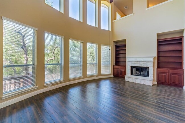Building Photo - 7908 Menler Dr Rental