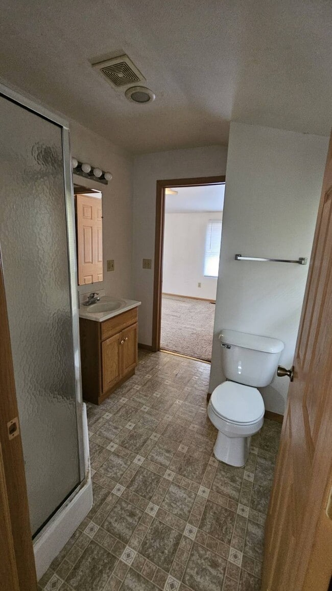 Photo - 6384 Oakwood Dr