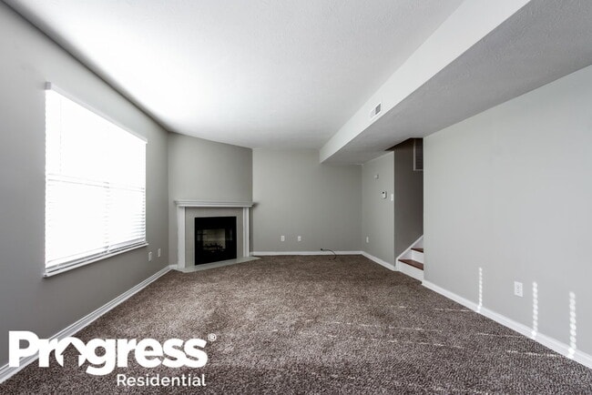 1802 Turning Leaf Dr