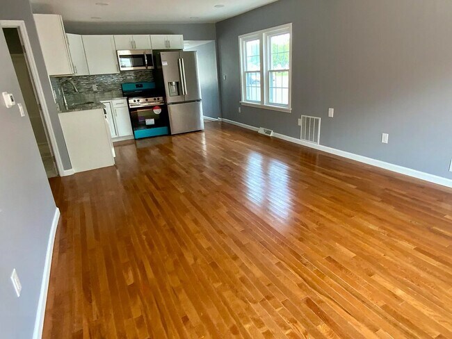 Photo - 201 15th St