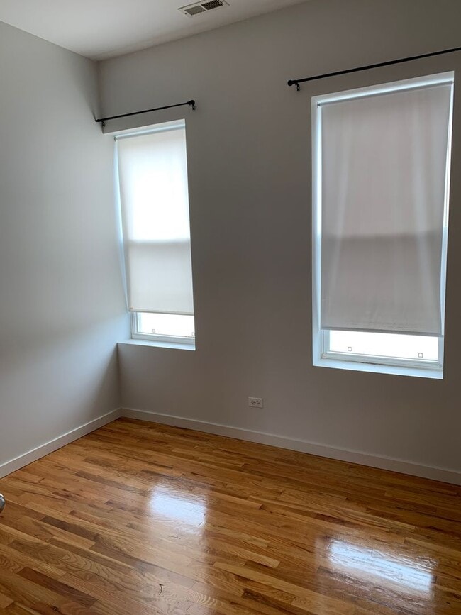 Photo - 2824 W Armitage Ave Unit 3R