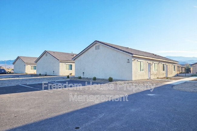 Photo - 1121 Sixshooter Ave