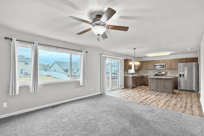 Photo - 205 SW 48th St