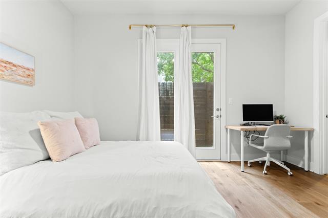 Photo - 381 E Greenbriar Ln