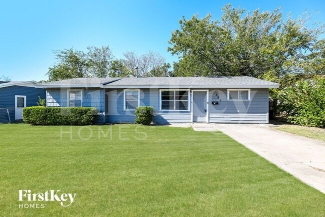 Photo - 308 Bluebonnet St