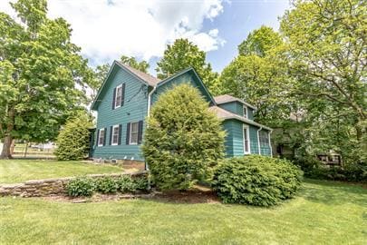 Photo - 3 E Spring St