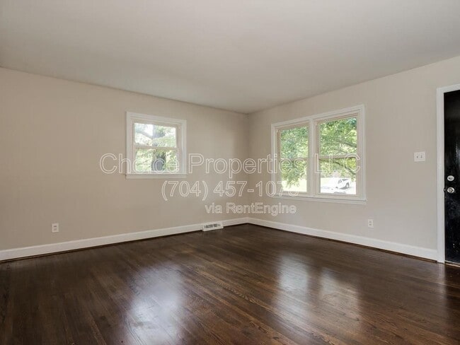 Photo - 6827 Woodstream Dr