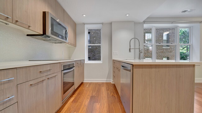 Photo - 2331 15th St NW Unit 202