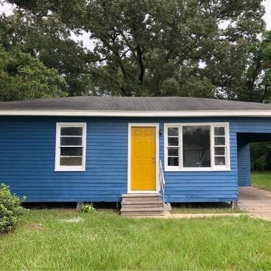 Photo - 101 Narcisse St