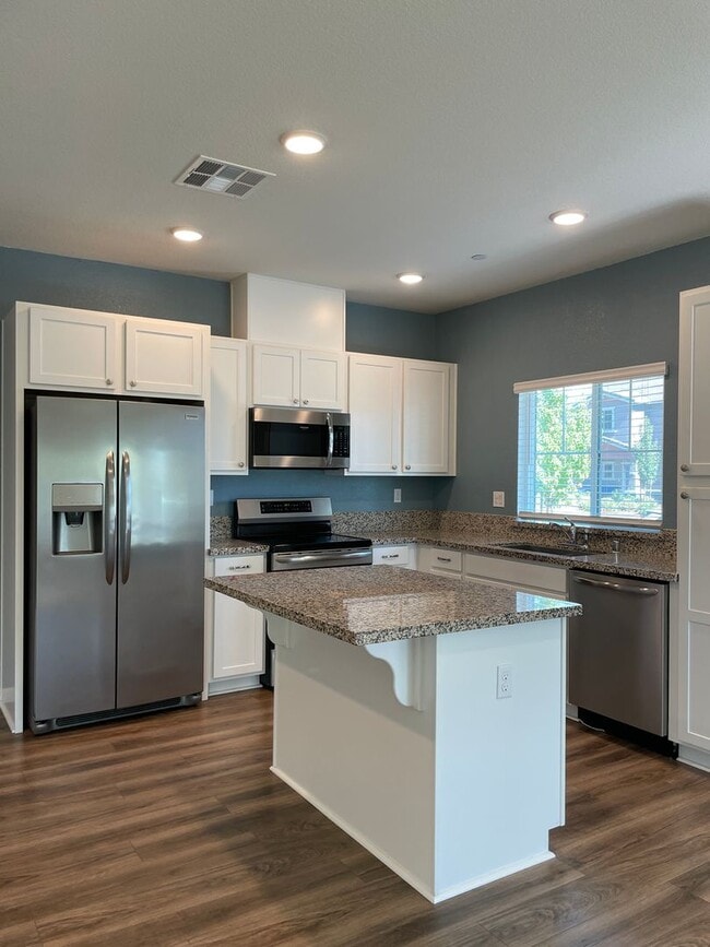 Photo - Westlake Village Greens - 3bd/2ba Natomas ...