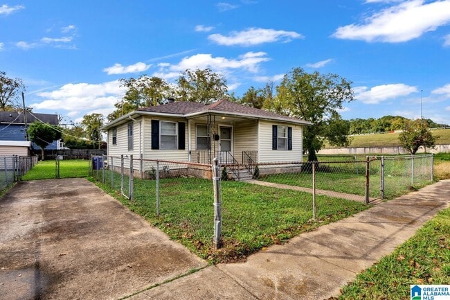 Photo - 972 53rd St N