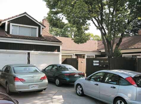 Parking - 1140 Roxie Ln