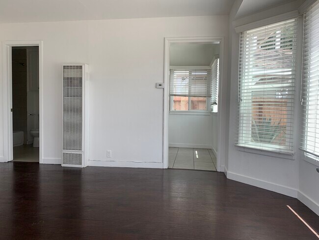 Photo - 317 Jessie St