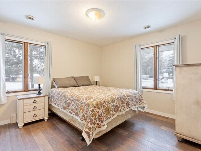 Photo - 3 Bedroom House on Mille Lacs Lake - All U... Unit Lake House