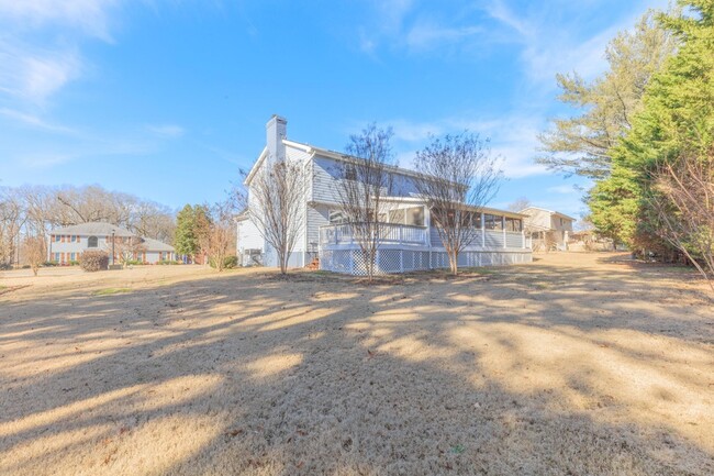 Photo - 1322 Windbrook Dr