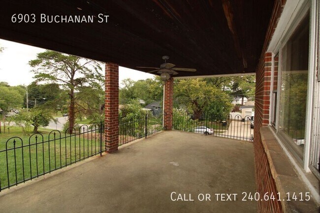6903 Buchanan St
