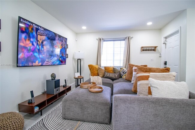 Photo - 18706 SW 100th Ave