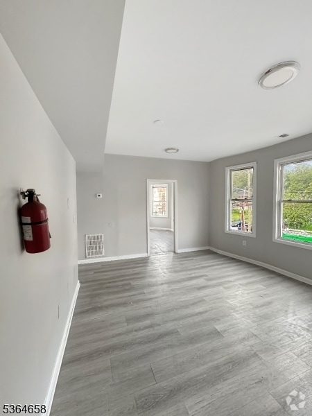Building Photo - 94 Hopkins Pl Rental