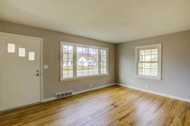 Photo - 2728 Hilda Ave