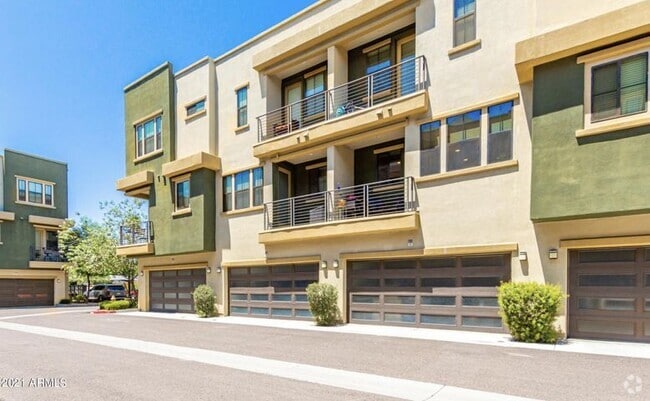 Building Photo - 4236 N 27th St Unit 27 Rental