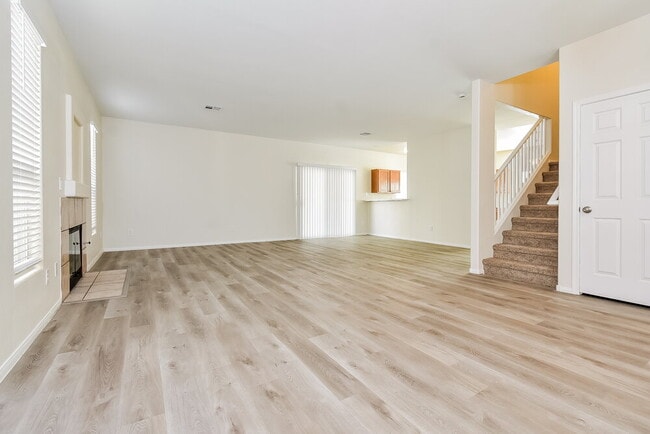 Photo - 5900 Taj Mahal Dr