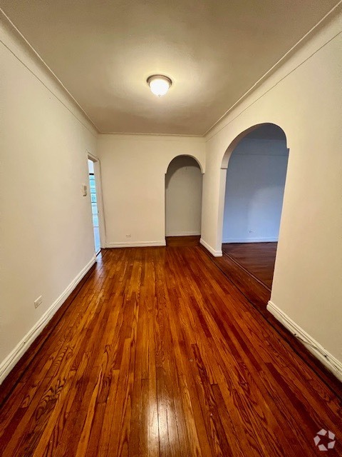 Building Photo - 311 Main St Rental