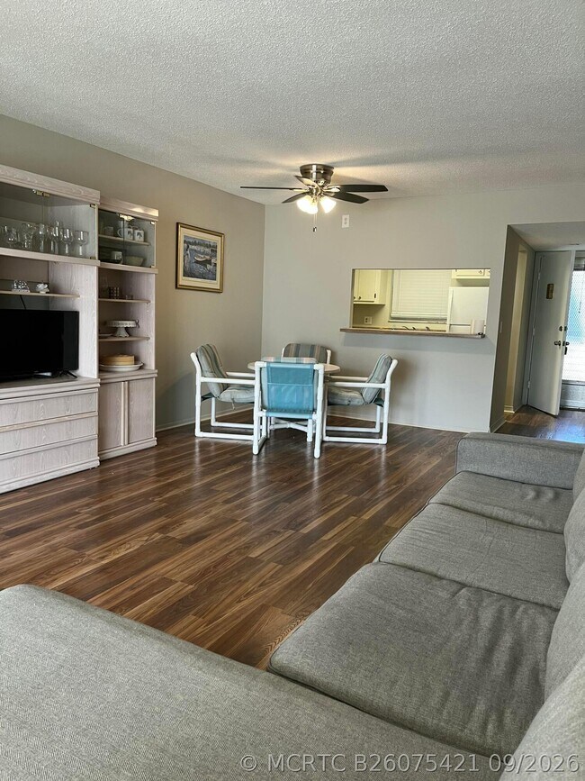 12002 Poinciana Blvd Unidad 204