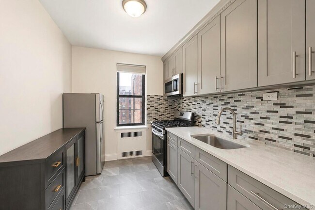 80-09 35th Ave Unidad D17