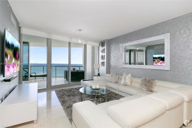 Building Photo - 3 br, 3.5 bath Condo - 17121 Collins Ave A... Unit Apt 2905