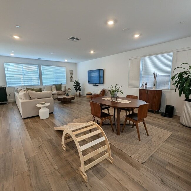 Photo - Beautiful and Spacious 4BR 3BA Home in Roseville