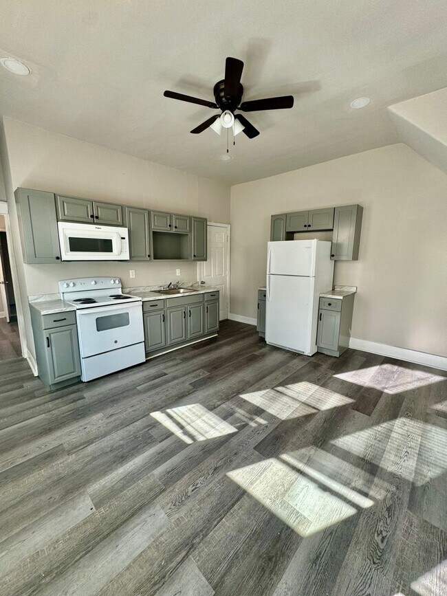 Photo - 4818 N 13th St Unidad 1