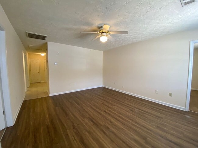 Photo - PRE-LEASING FOR AUGUST 2026!