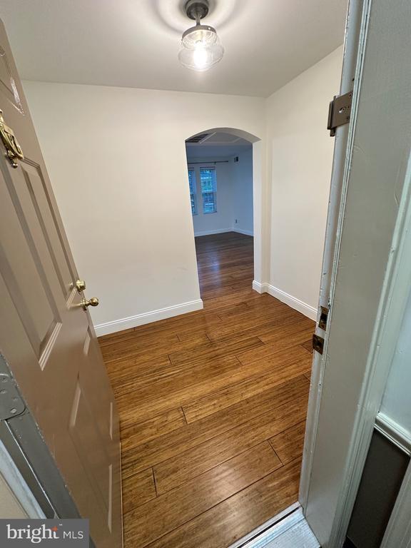 Building Photo - 2015 Key Blvd Unit 602