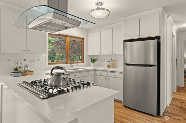 Photo - Spacious rambler-style 4 bed 2 bath house in Edmonds