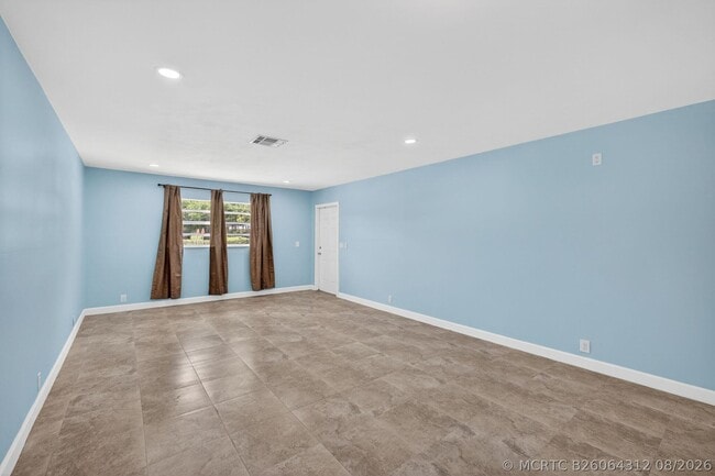 9484 Sun Ct