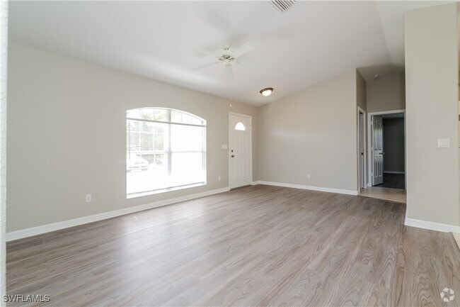 Building Photo - 1704 Lindsay Ave Rental