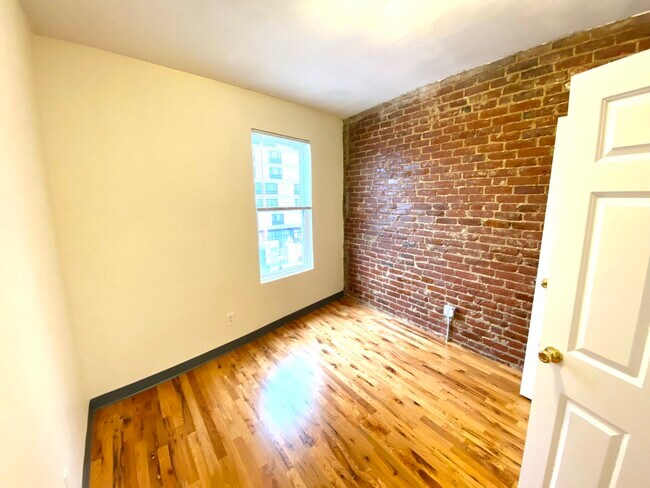 Photo - 840 Huntington Ave