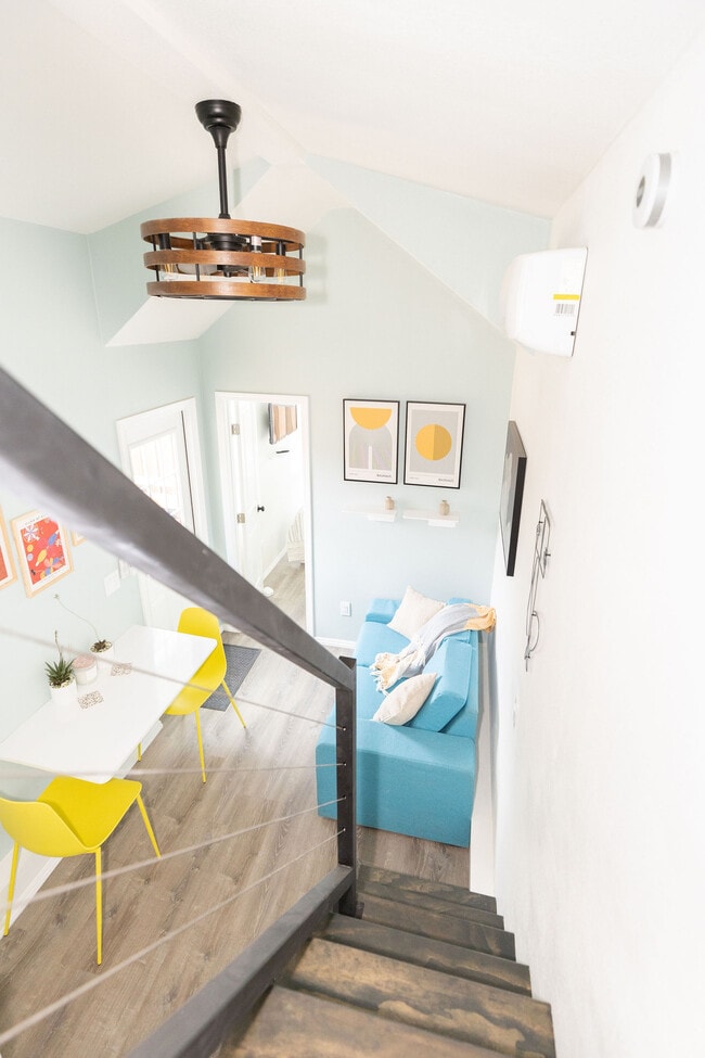 Photo - 526 Sunnyslope Ave