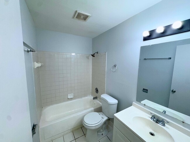 Photo - 4459 Treehouse Ln